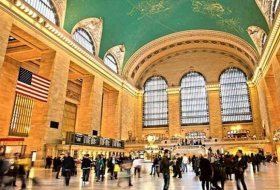 E-cigarette explodes in man`s pants at NYC`s Grand Central 